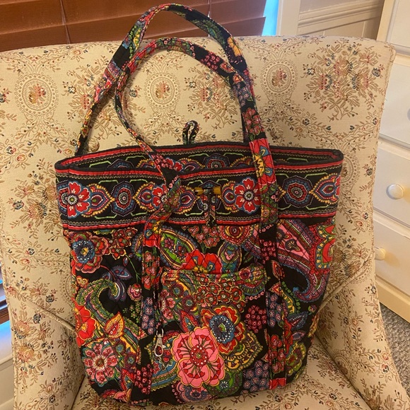 Vera Bradley Handbags - Vera Bradley Retired "Symphony in Hue" Large quilted Tote Bag